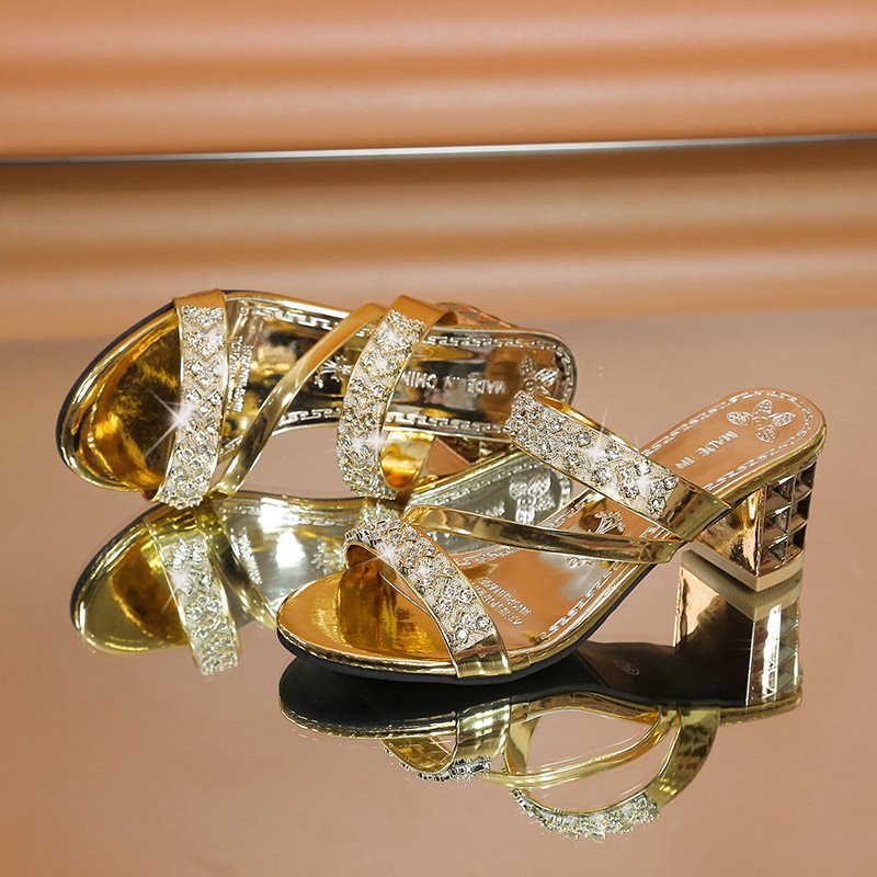 Damersandaler med blockhäl och rhinestone-utsmyckning