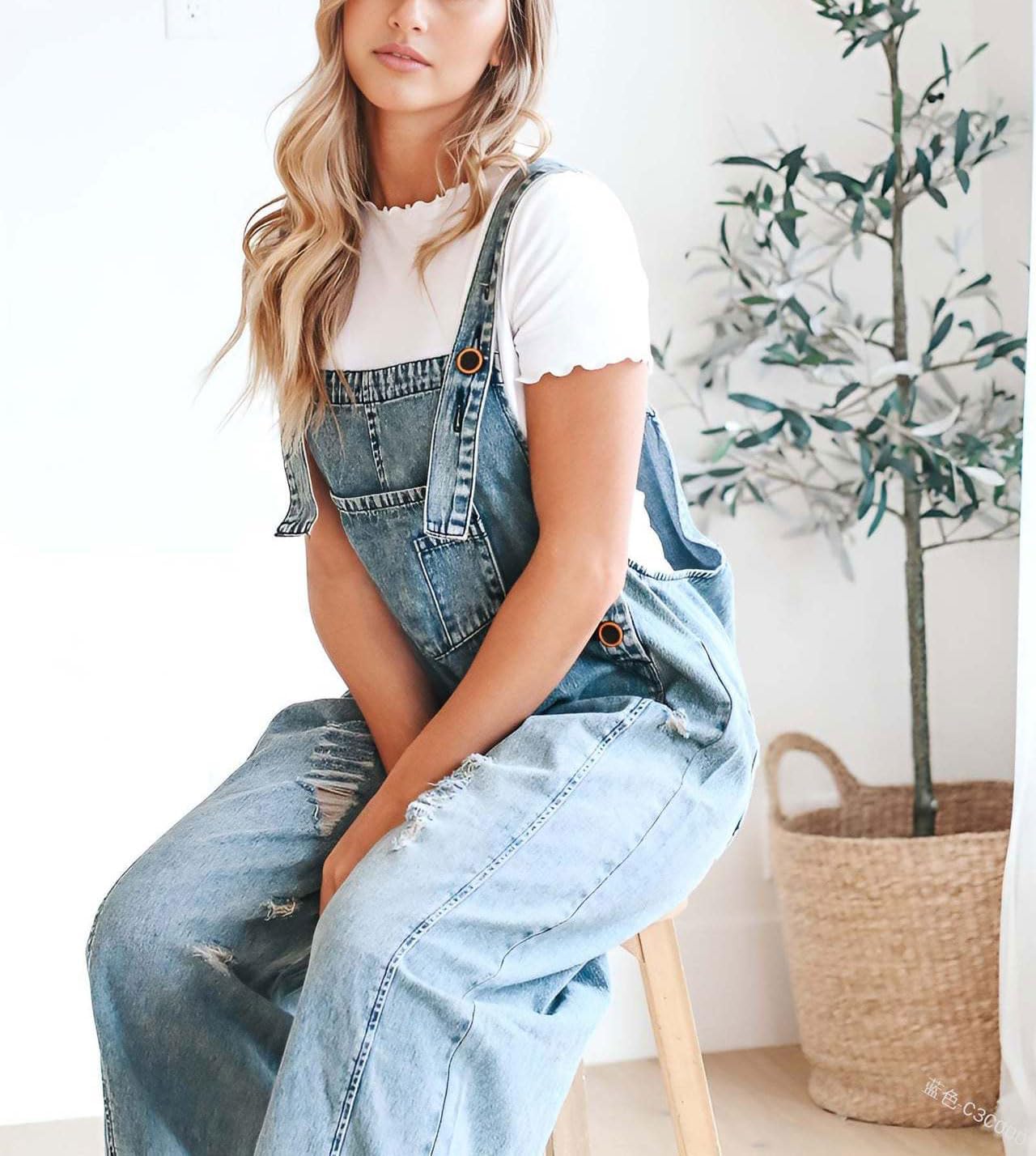 đžDamjeans med knappar (begrĂ€nsad upplaga)