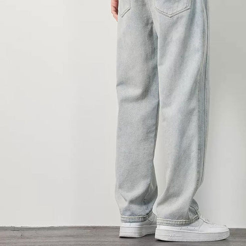 đNy produktlanseringđ Löst sittande raka jeans för mĂ€n
