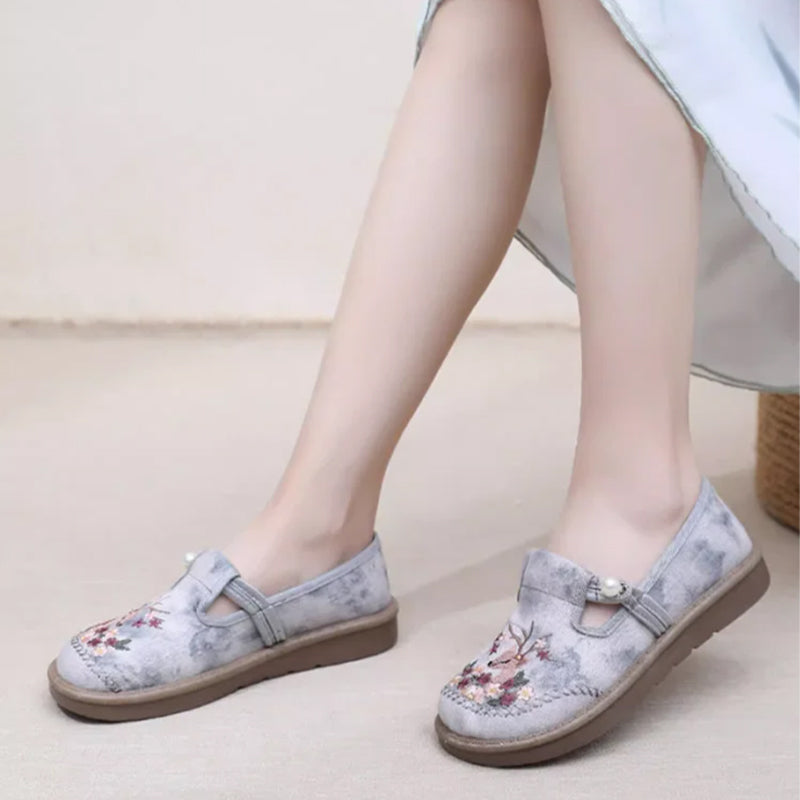 đ„Het försĂ€ljningâłBroderade skor med platt slip-on för kvinnor