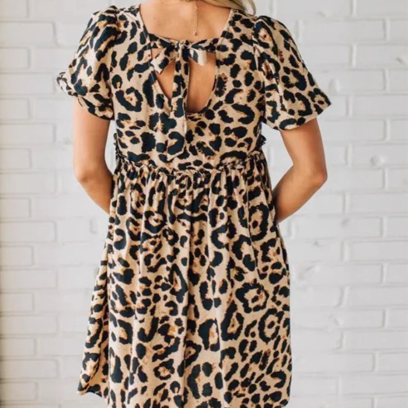 ⏳Tidsbegränsat specialerbjudande⏰Kvinnors avslappnade miniklänning med leopardmönster👗
