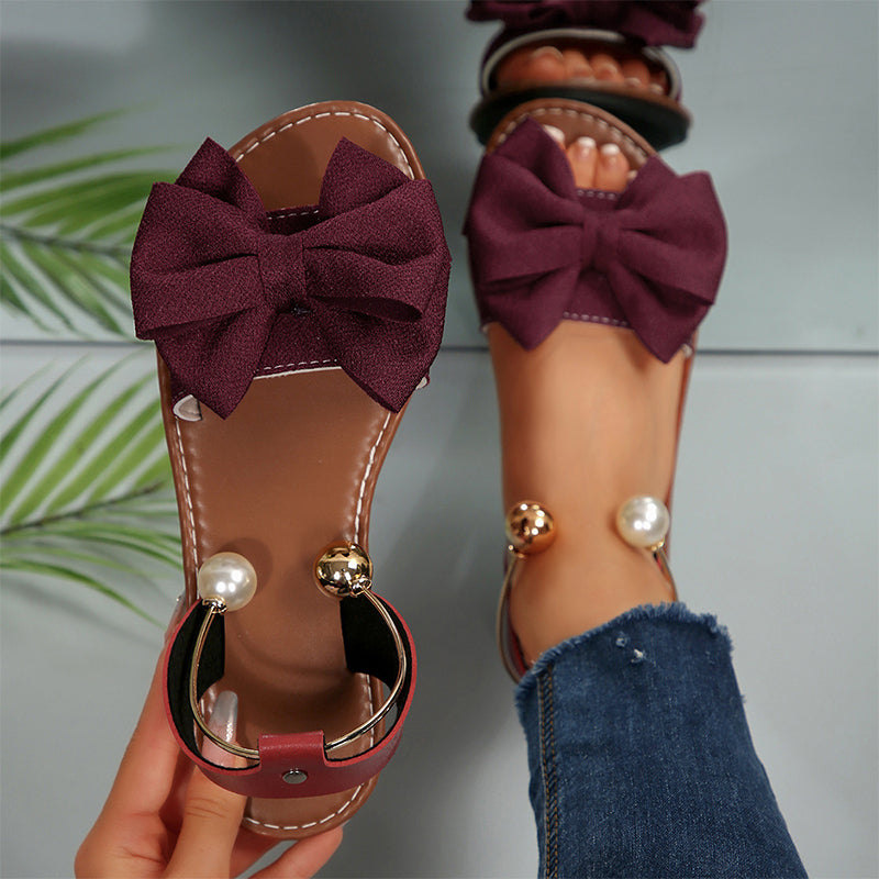 đș 50 % RABATTđSnygga sandaler med pĂ€rlbesatta ankelremmar