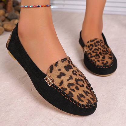 Lappeteppede loafers med leopardmønster til dame