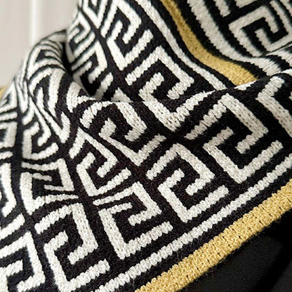 🥰Köp 1 och få 1 gratis💥Delikat triangelformad halsduk