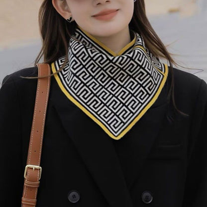 🥰Köp 1 och få 1 gratis💥Delikat triangelformad halsduk