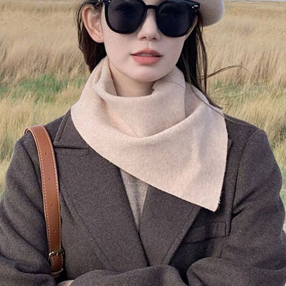 🥰Köp 1 och få 1 gratis💥Delikat triangelformad halsduk