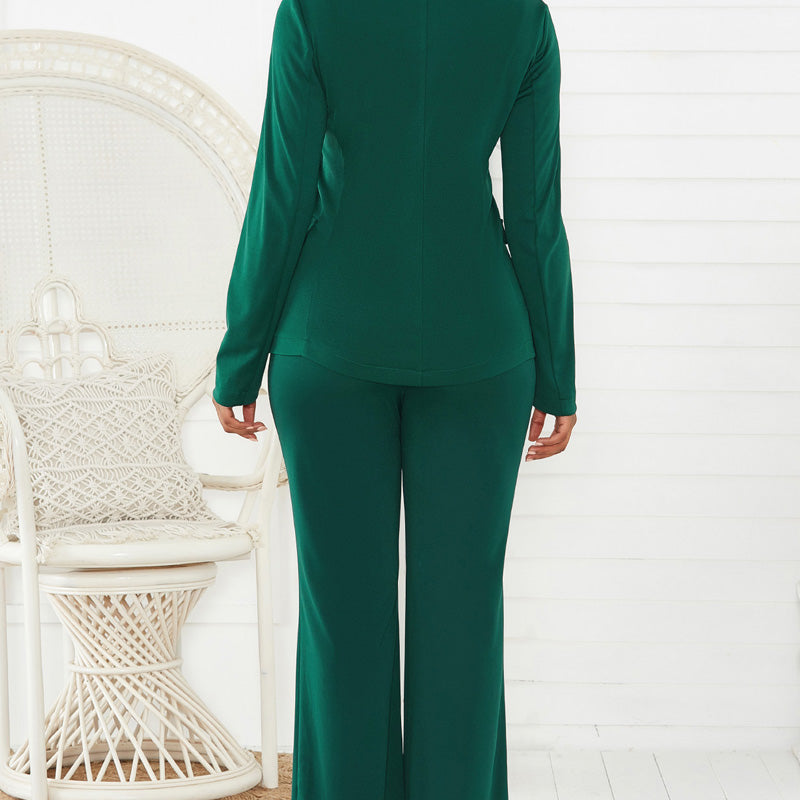 🔥 SISTA DAGENS ERBJUDANDE – 50 % RABATT 🔥 Damkostym i enfärgat tyg, 2-delat set med kavaj och byxor