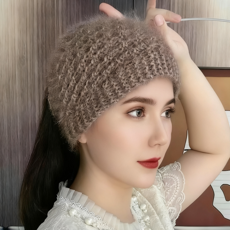 Stickat pannband för kvinnor med blommiga detaljer