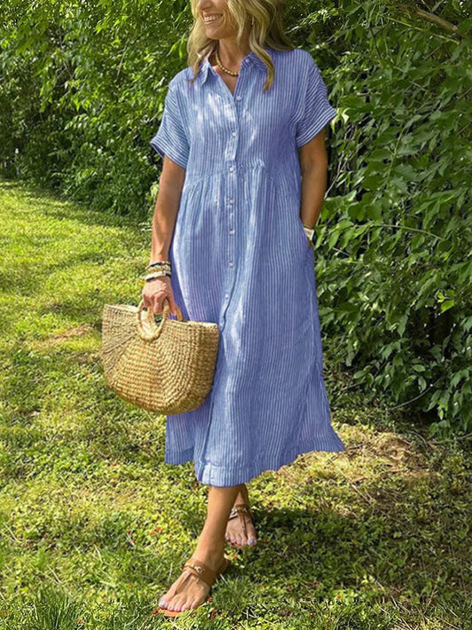 Randig skjortklänning med skjortkrage och knappar