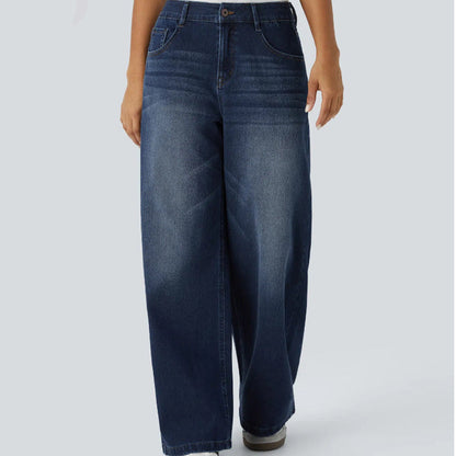 Dammode: jeans med vida ben och ficko