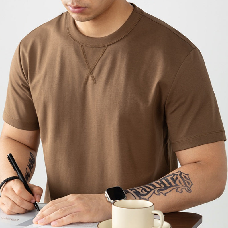 Herr-T-shirt med V-ringning och rund hals