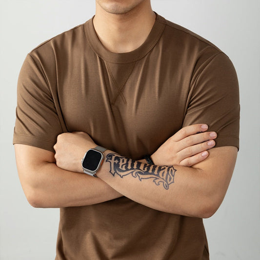 Herr-T-shirt med V-ringning och rund hals