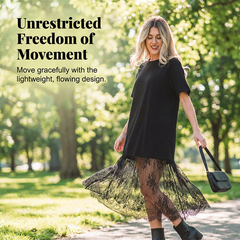 ✨ Nyhet! Modern T-shirtklänning i lager-på-lager-stil med spets – elegant utan ansträngning! ✨